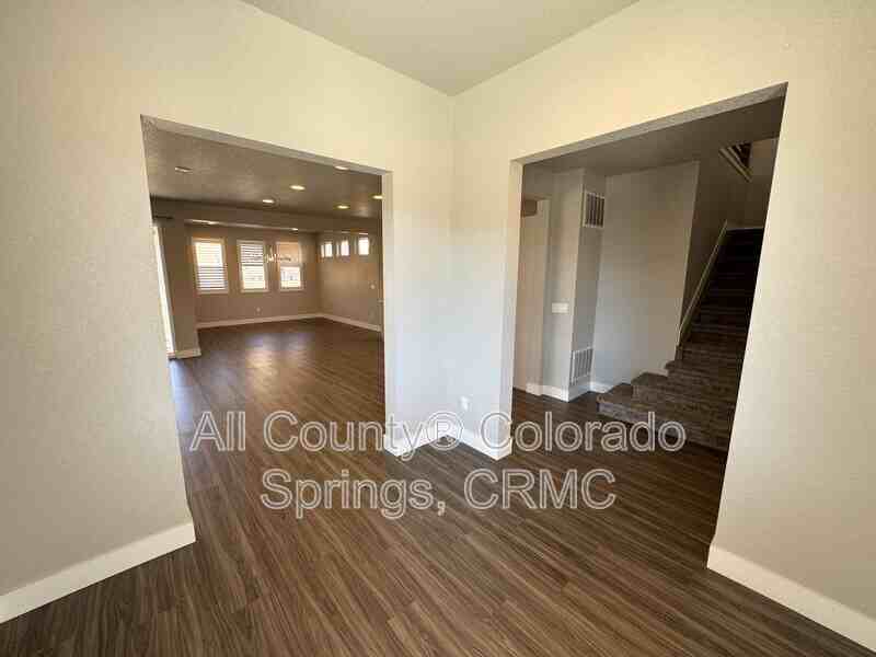 9262 Kathi Creek Dr - Photo 7 of 50