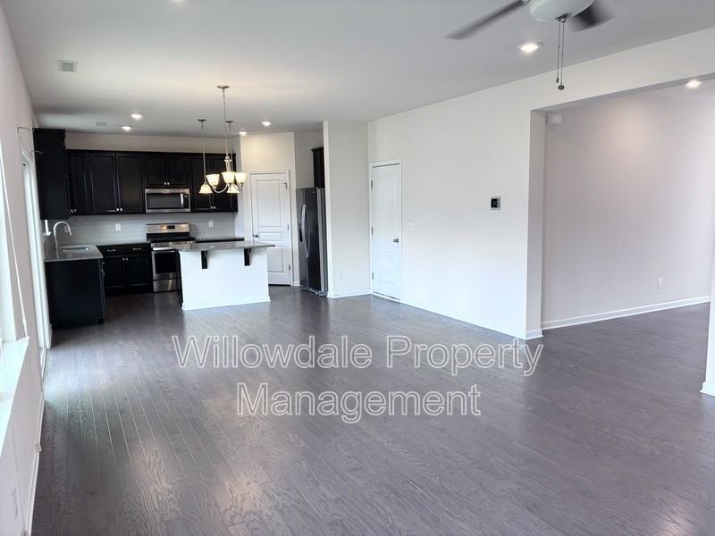 229 Willow Grove Ln - Photo 7 of 27