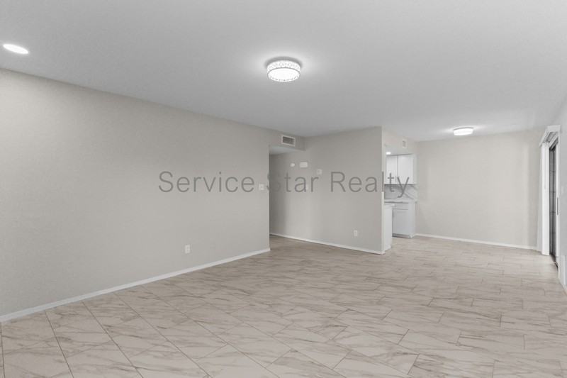 1107 N Granite Reef Rd - Photo 2 of 23