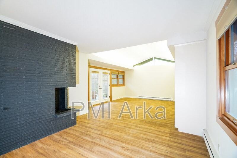 185 Sw Francis Ln - Photo 2 of 17