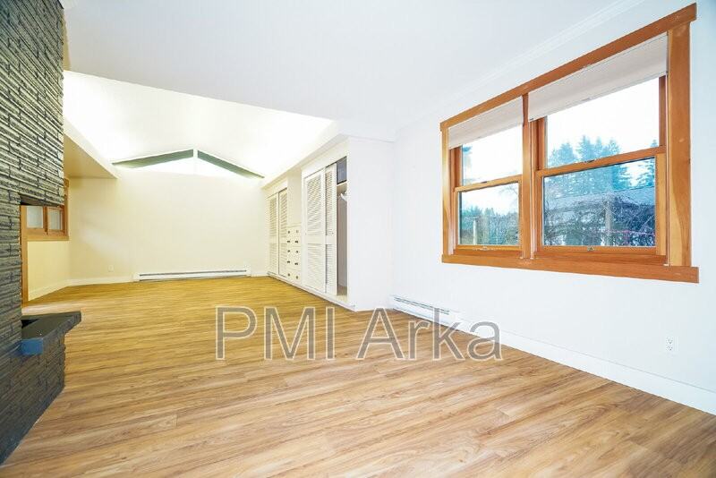 185 Sw Francis Ln - Photo 3 of 17