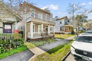 featured image of 513 E 33rd St