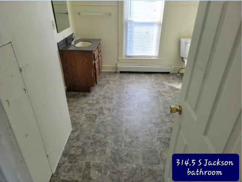 314 1/2 S Jackson St - Photo 7 of 10