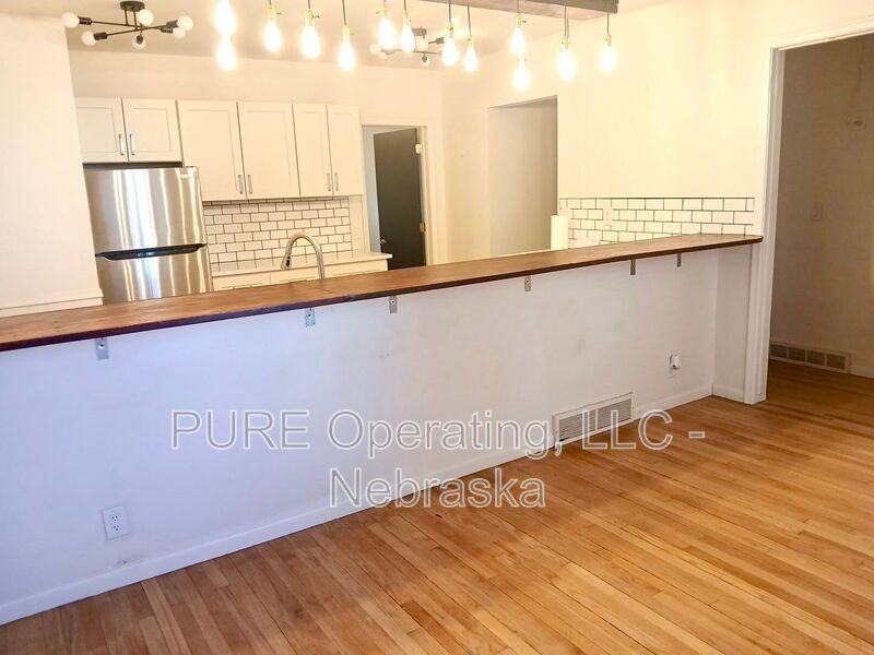 120 N 6th St #10 - Photo 2 of 23