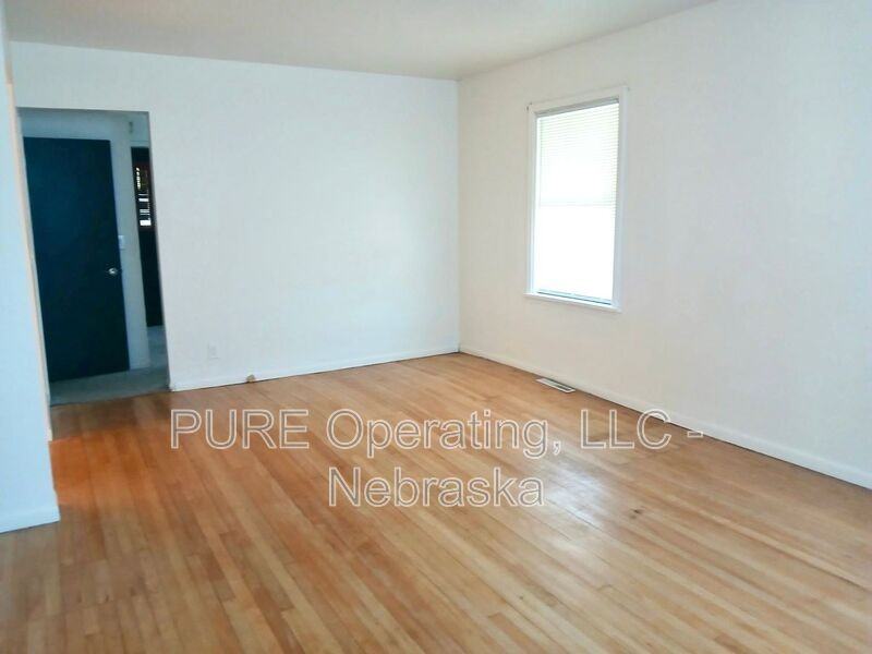 120 N 6th St #10 - Photo 3 of 23
