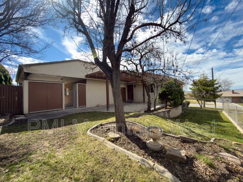 345 S.E. - Photo 6 of 50