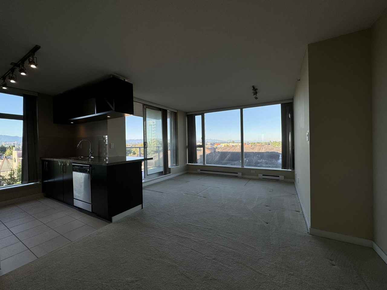 5001 Kwantlen St - Photo 2 of 15