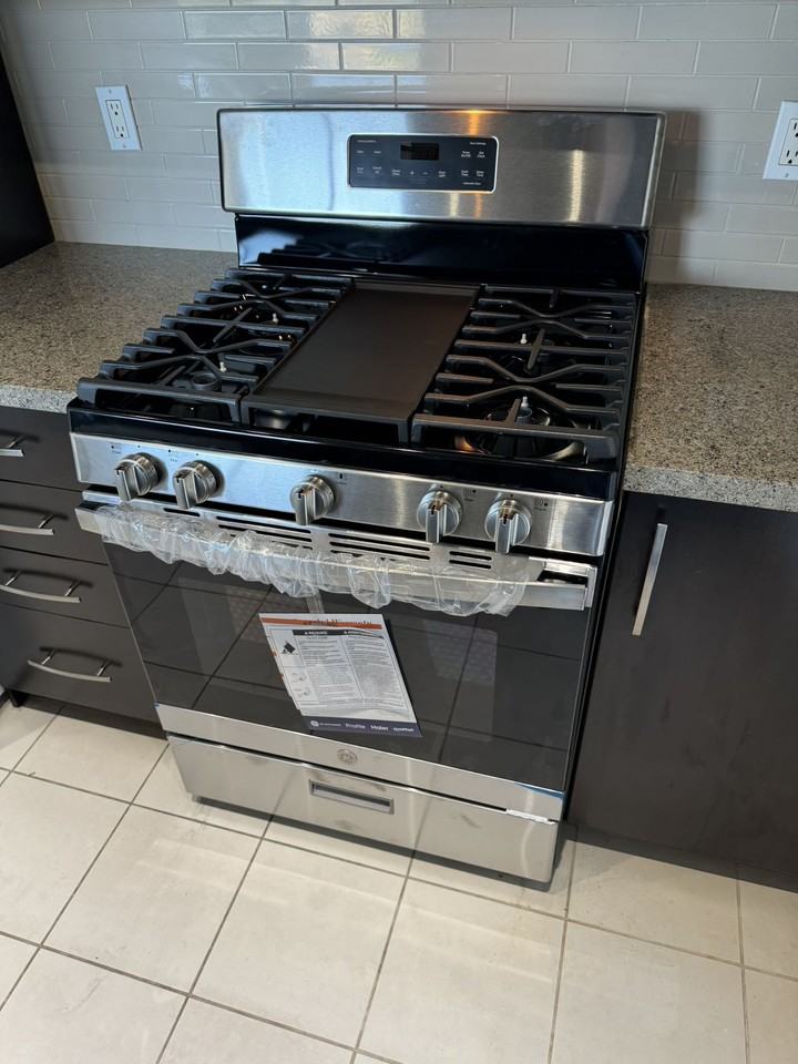 5001 Kwantlen St - Photo 5 of 15