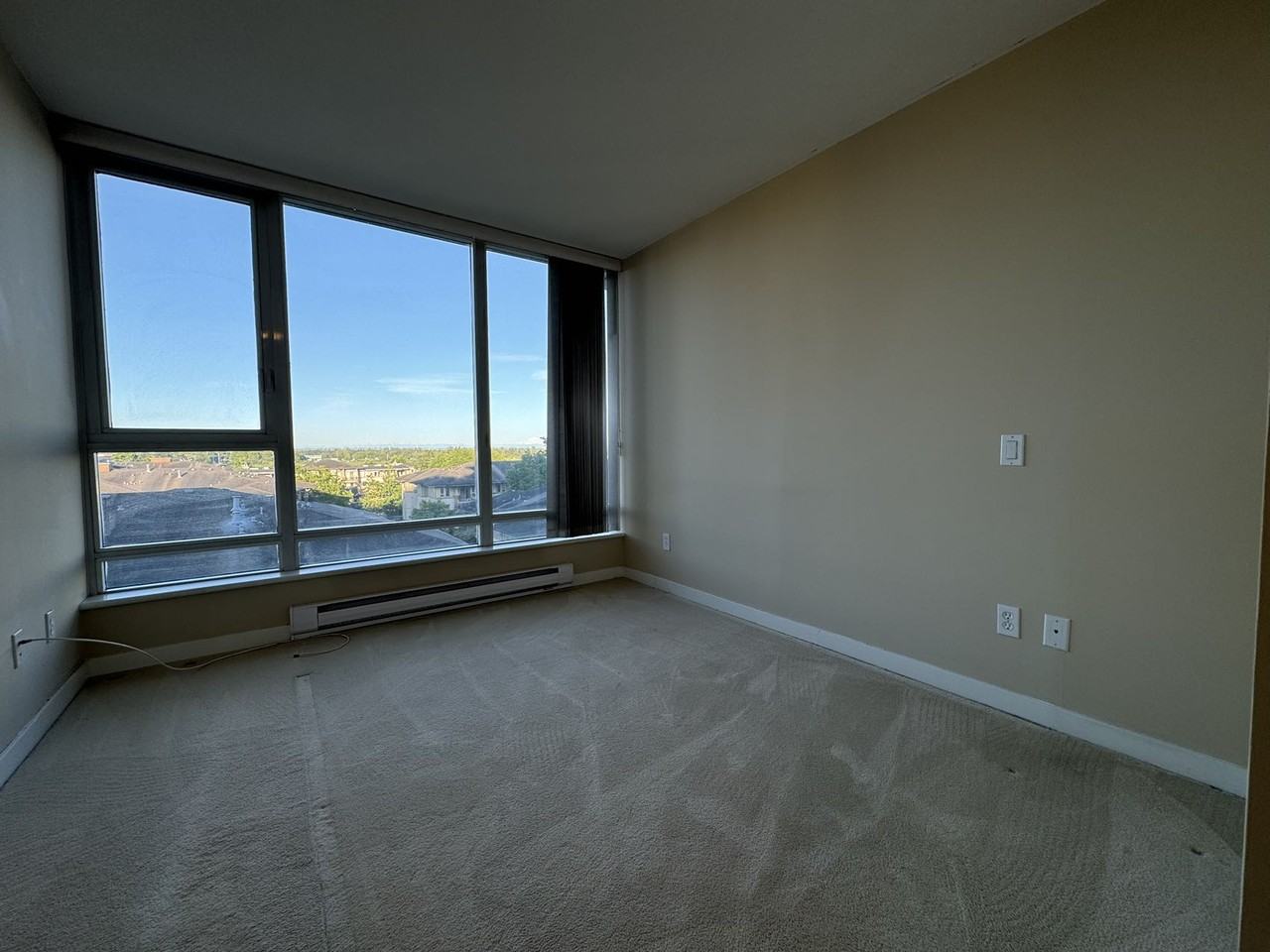 5001 Kwantlen St - Photo 7 of 15