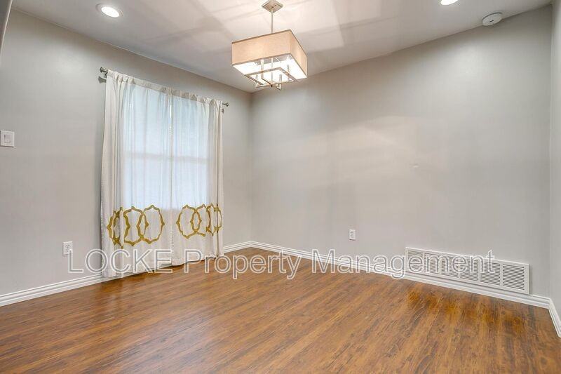 902 Churchill Rd - Photo 5 of 16