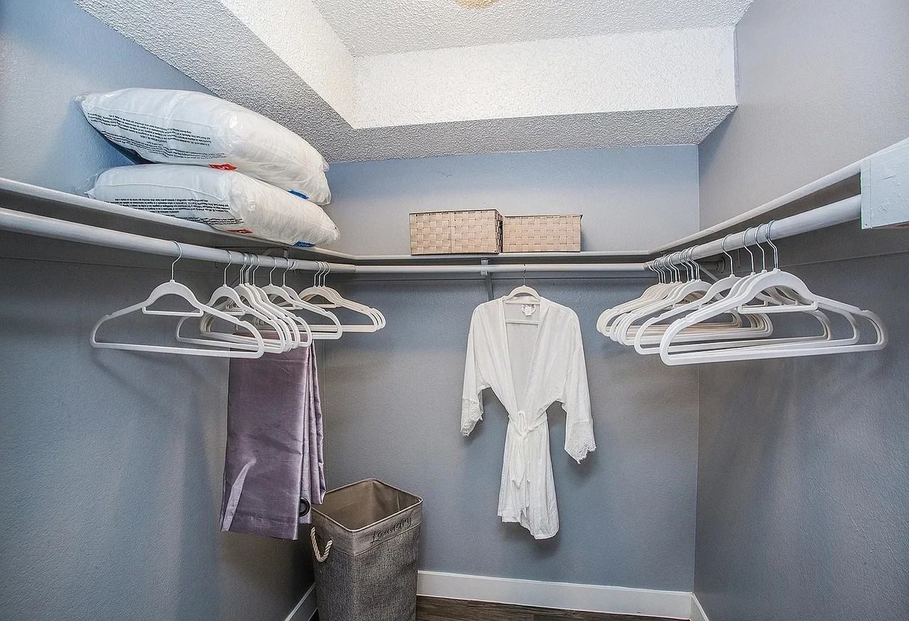 1700 E Viking Rd - Photo 7 of 10