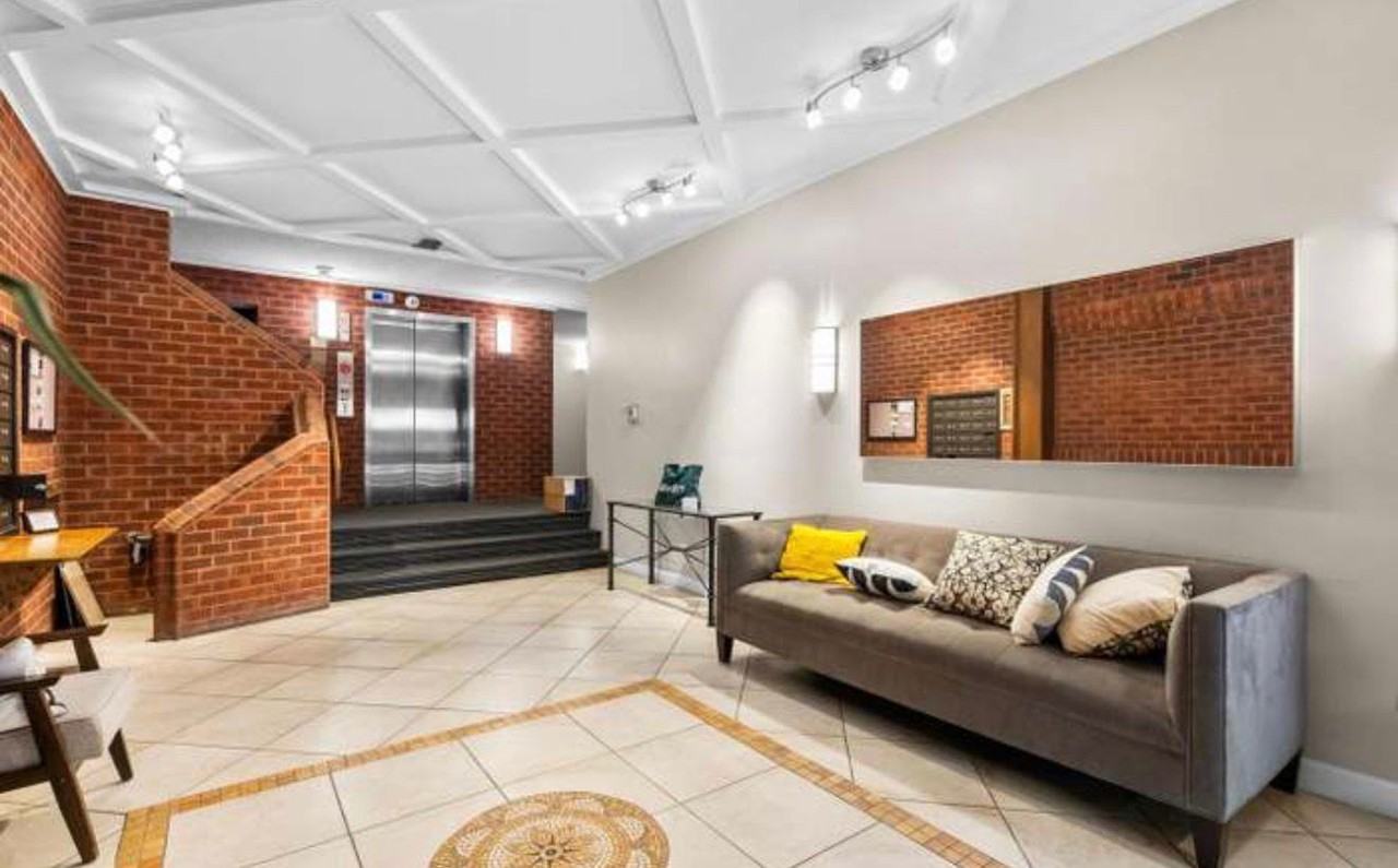 1318 22nd St Nw #101 - Photo 5 of 13