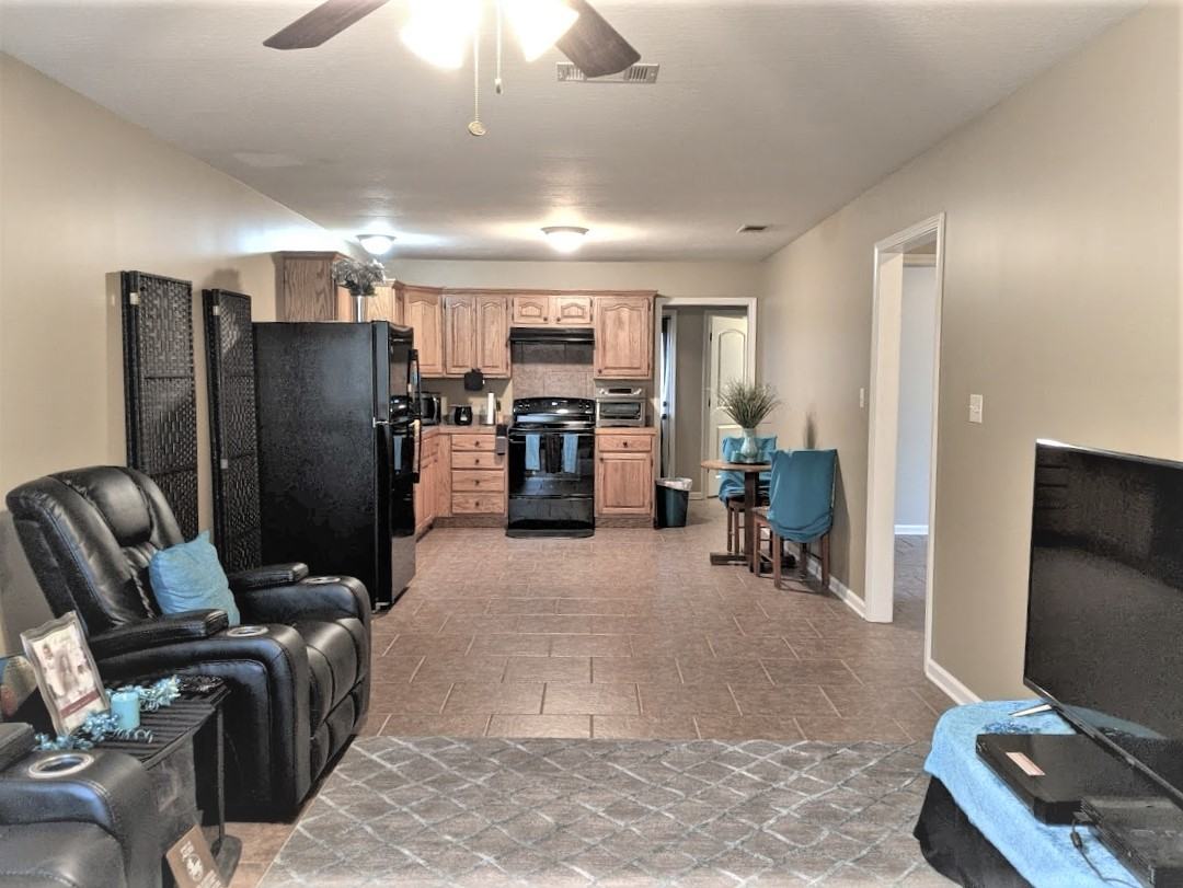 15 Sparrow Ln #A - Photo 2 of 18