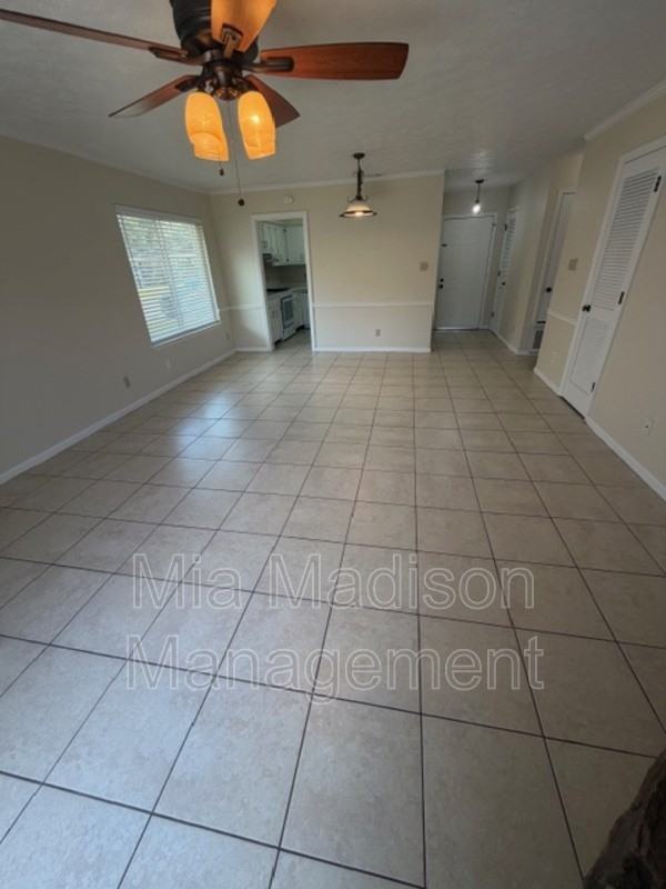 11 Peach Ct - Photo 4 of 17