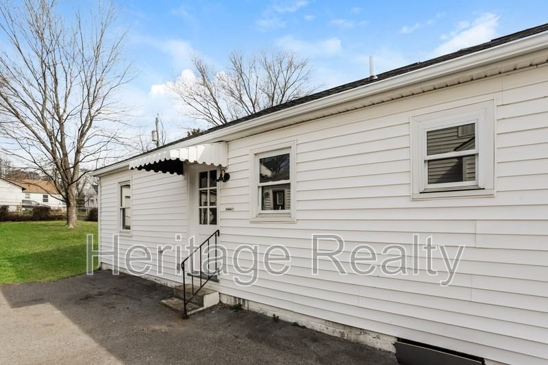 921 Shamrock Ave - Photo 5 of 5