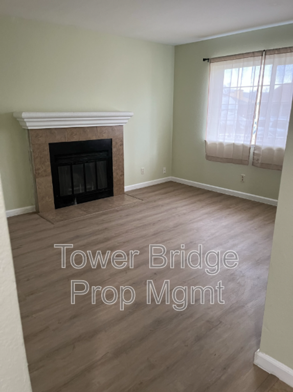 8676 Tiogawoods Dr - Photo 3 of 12