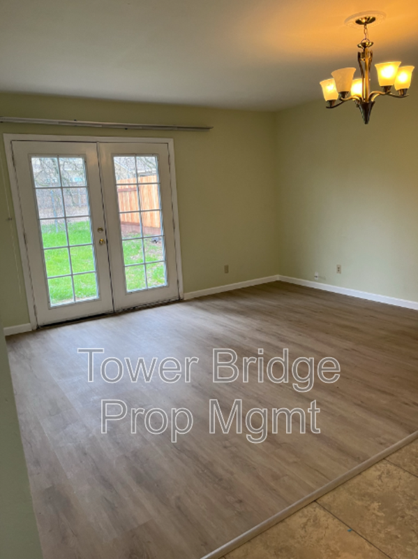 8676 Tiogawoods Dr - Photo 4 of 12