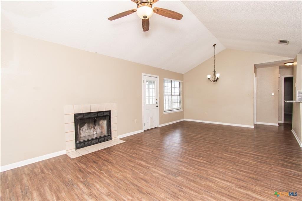 3002 Honeysuckle Cir - Photo 5 of 26