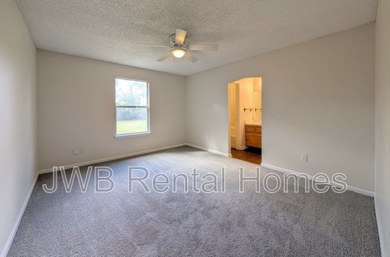 8564 Mayall Dr - Photo 7 of 19