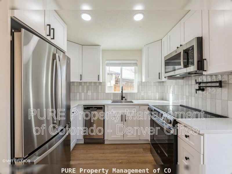 5525 Brentwood St - Photo 7 of 21