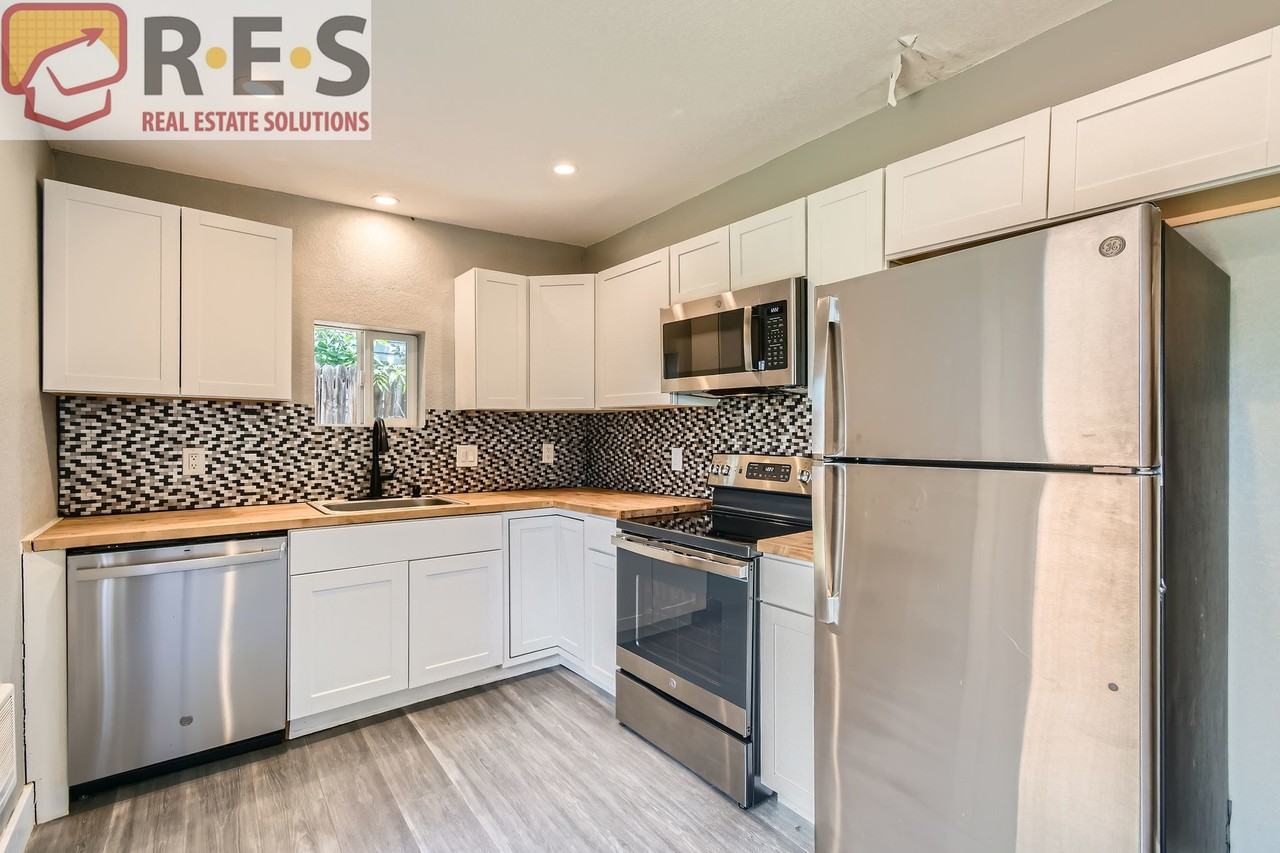 2163 S Gilpin St - Photo 2 of 11