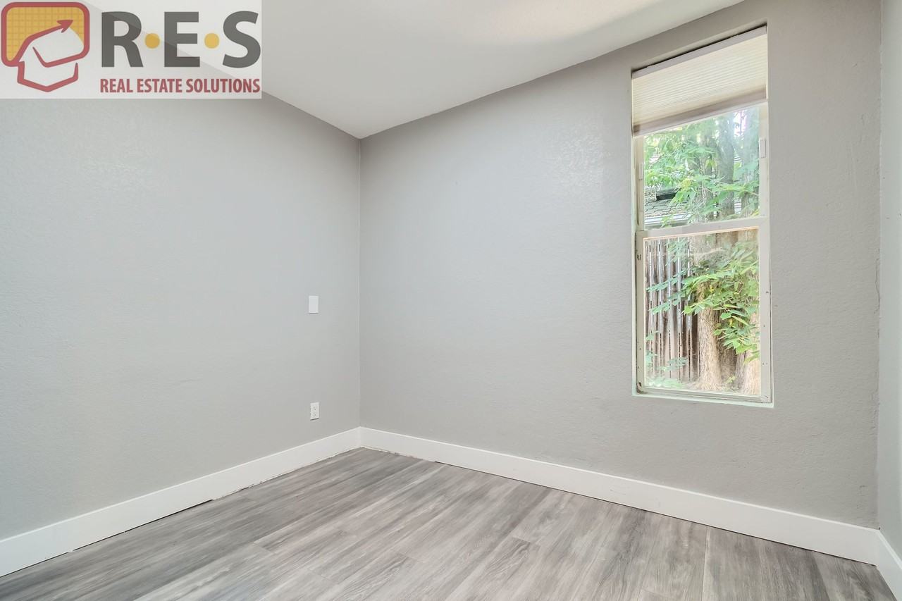 2163 S Gilpin St - Photo 6 of 11