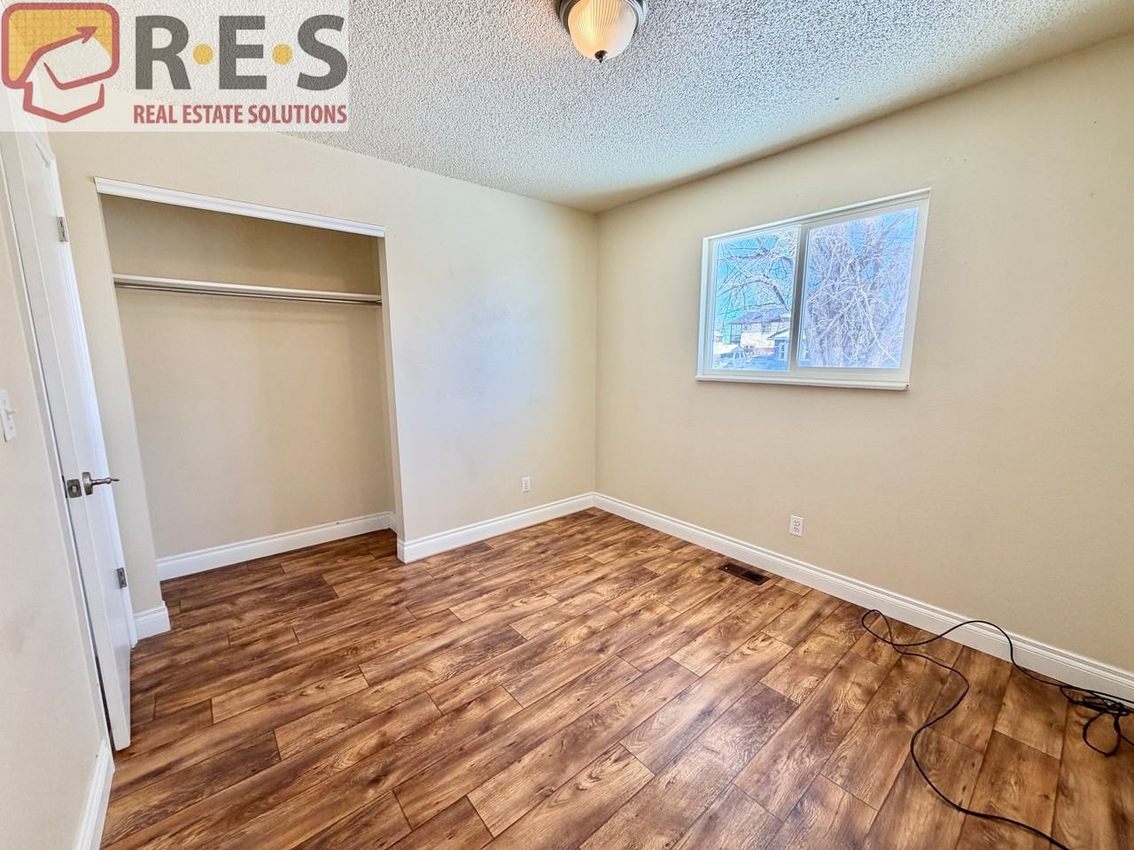 811 S Chestnut St - Photo 6 of 12