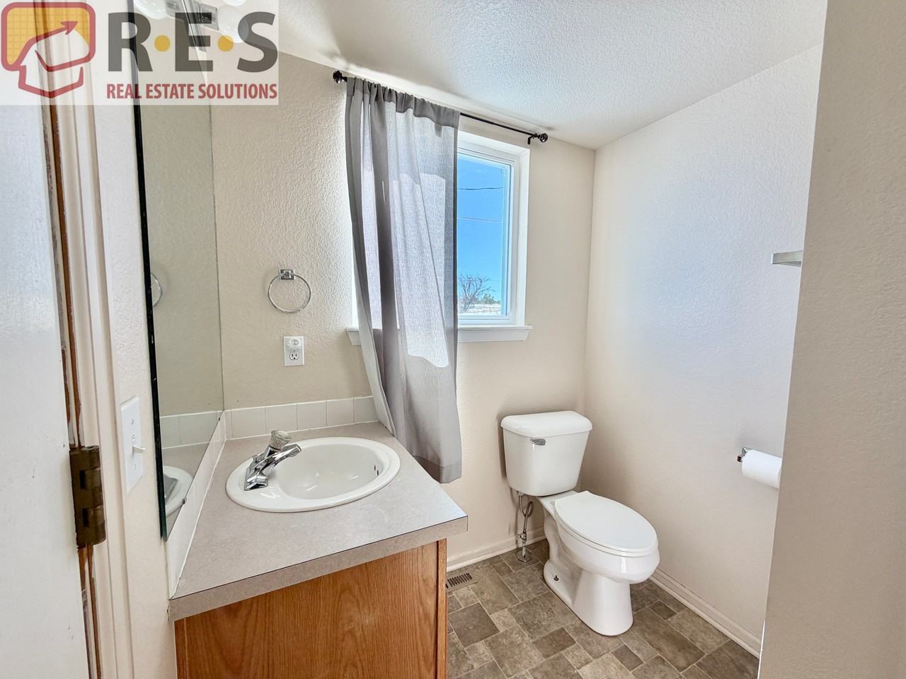 34089 Overland Loop - Photo 6 of 16