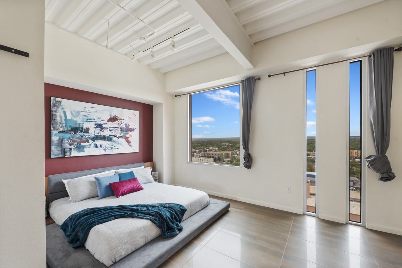 524 Central Ave Sw - Photo 7 of 23