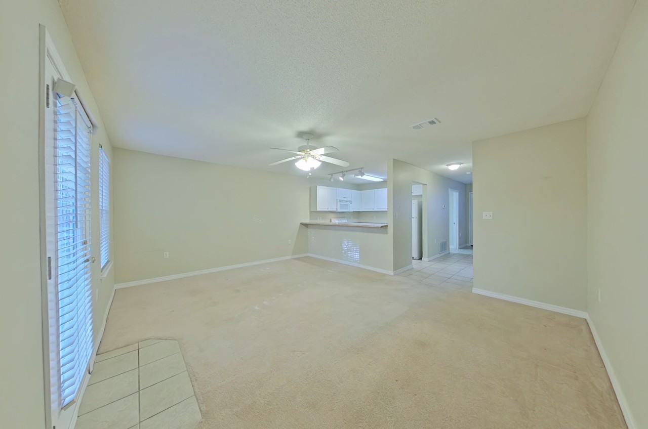 976 Scenic Oak Ln - Photo 5 of 14