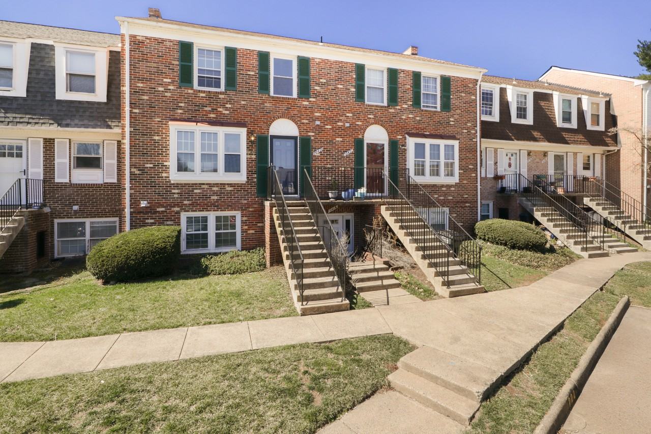 1041B Brixton Ct - Photo 4 of 42