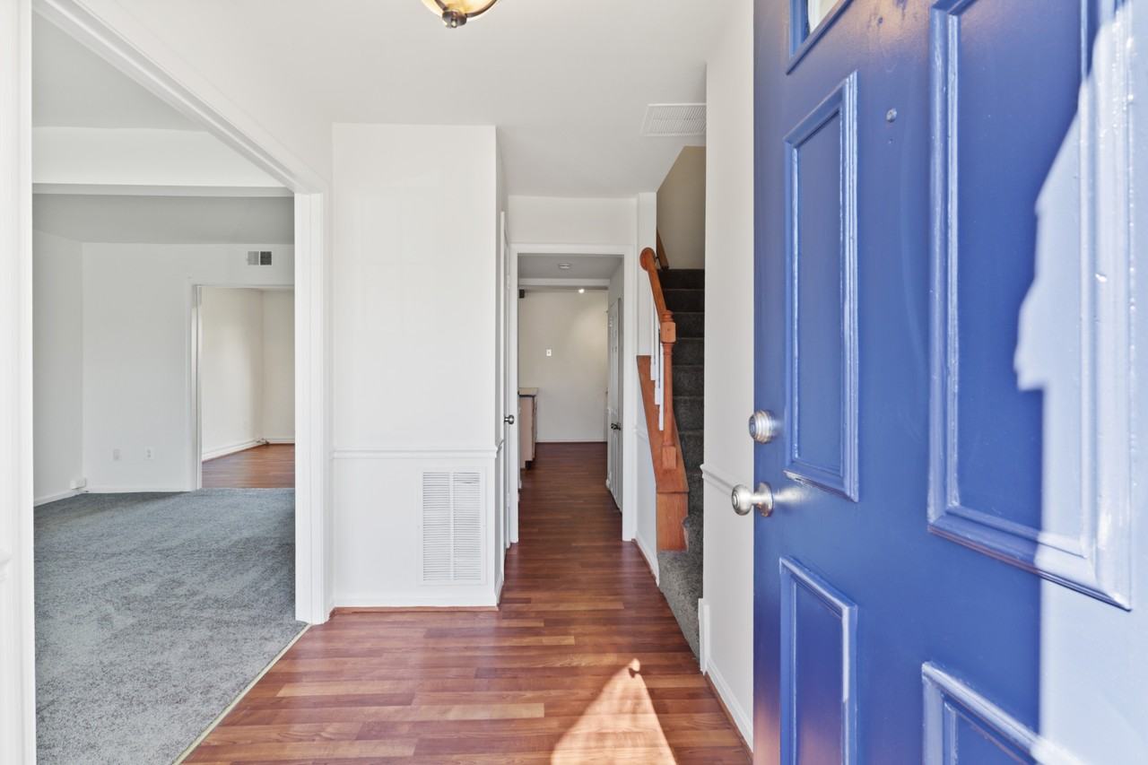 1041B Brixton Ct - Photo 6 of 42