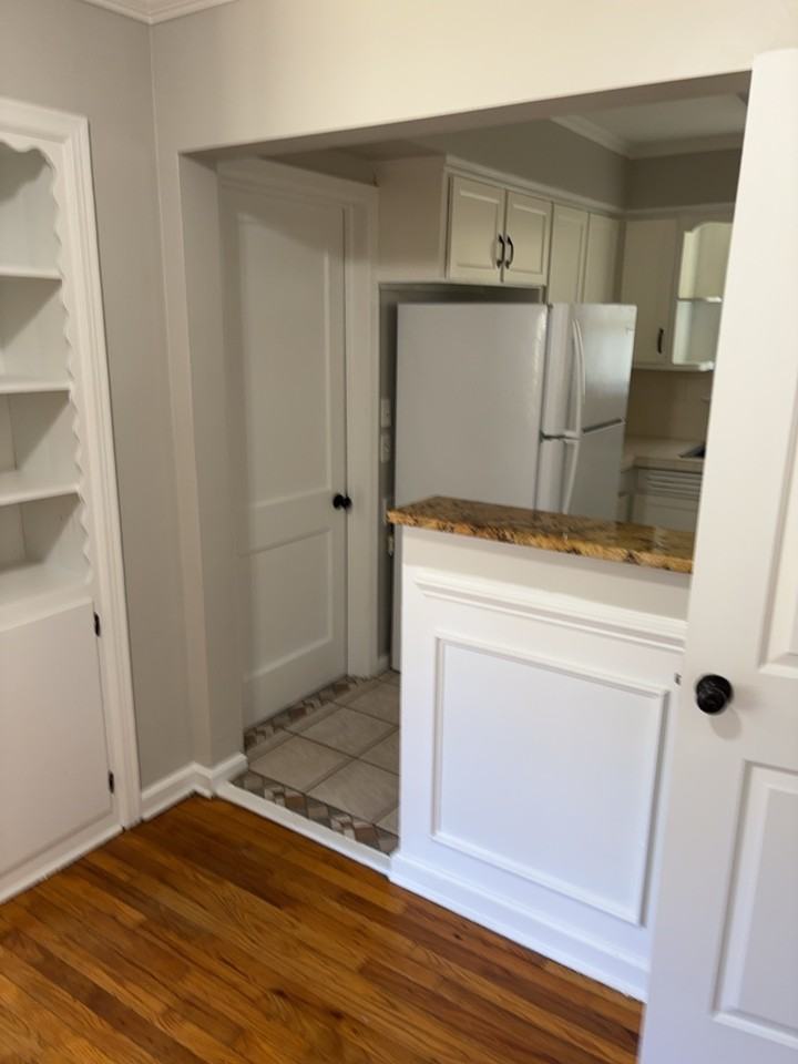 5931 Lawson St - Photo 6 of 26