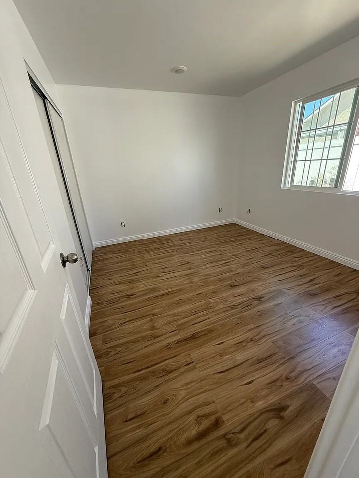 12346 Maxon Ln #B - Photo 3 of 7