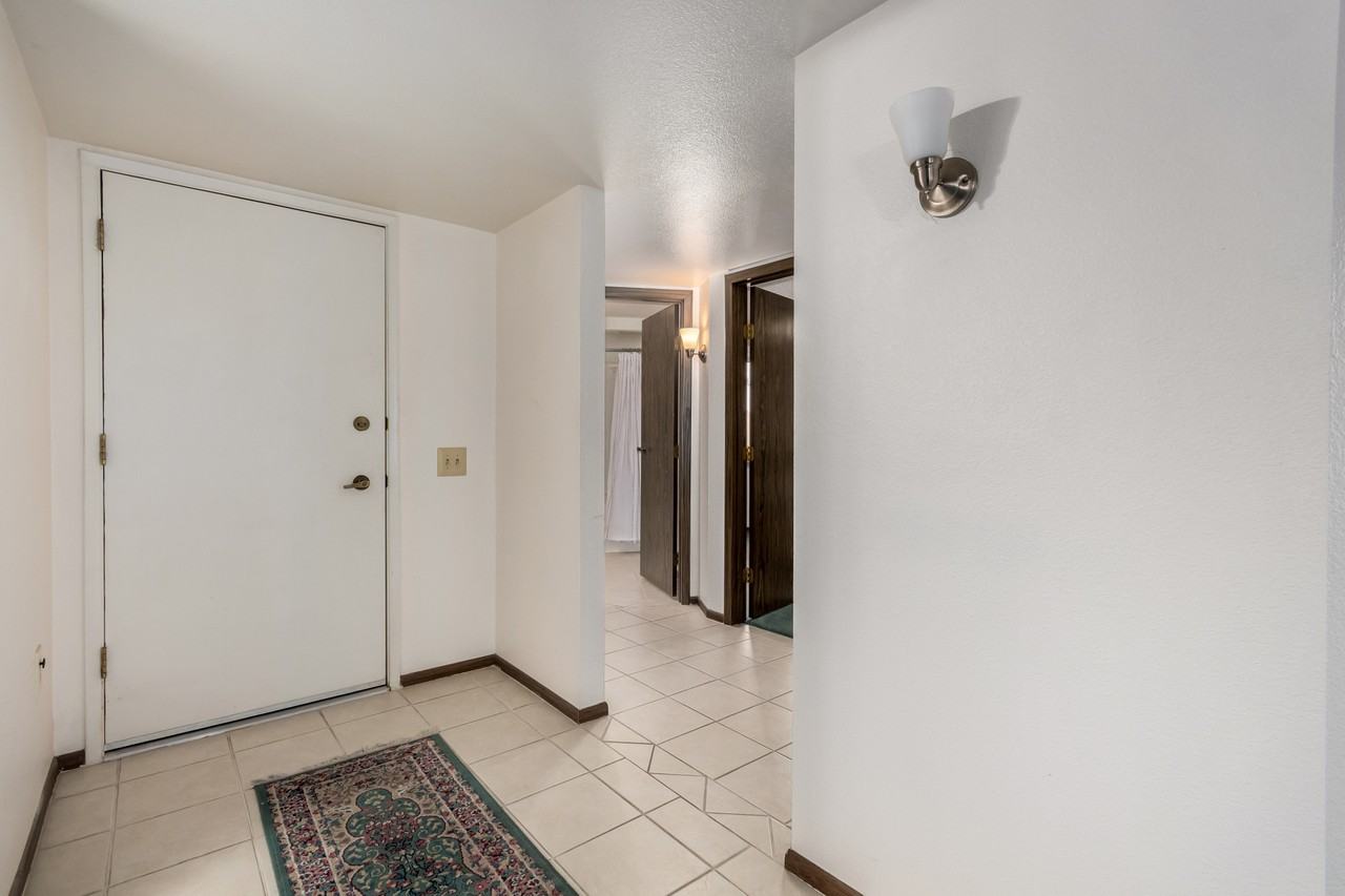 19667 N Star Ridge Dr - Photo 3 of 28