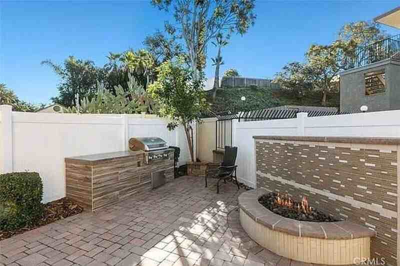 6755 Mission Gorge Rd #8 - Photo 6 of 8