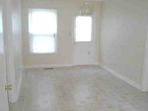 2501 Larkspur Dr - Photo 4 of 10