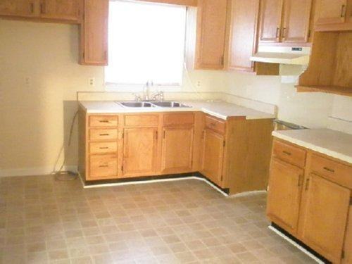 2501 Larkspur Dr - Photo 6 of 10