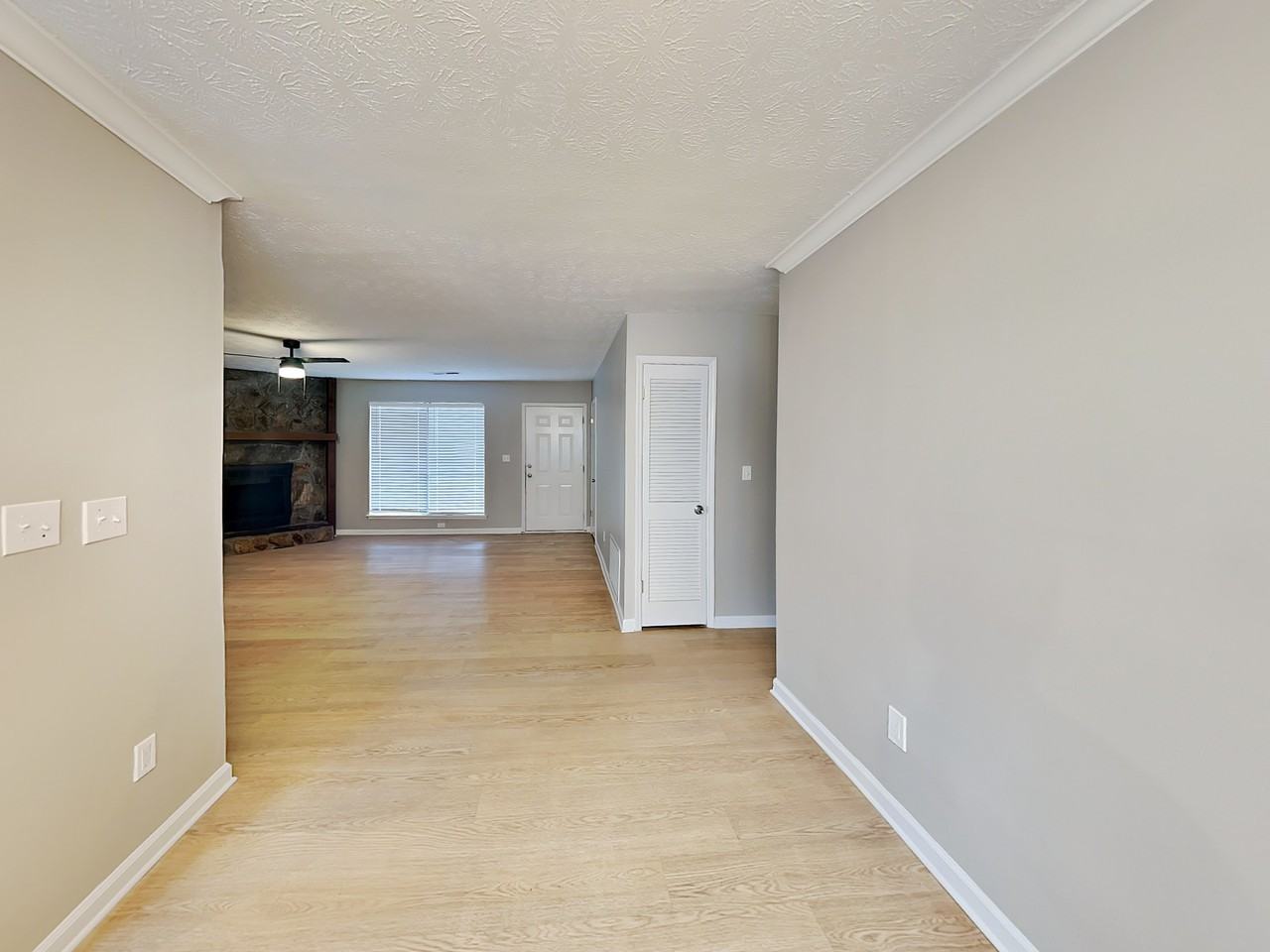 8321 Beechwood Ct - Photo 5 of 19