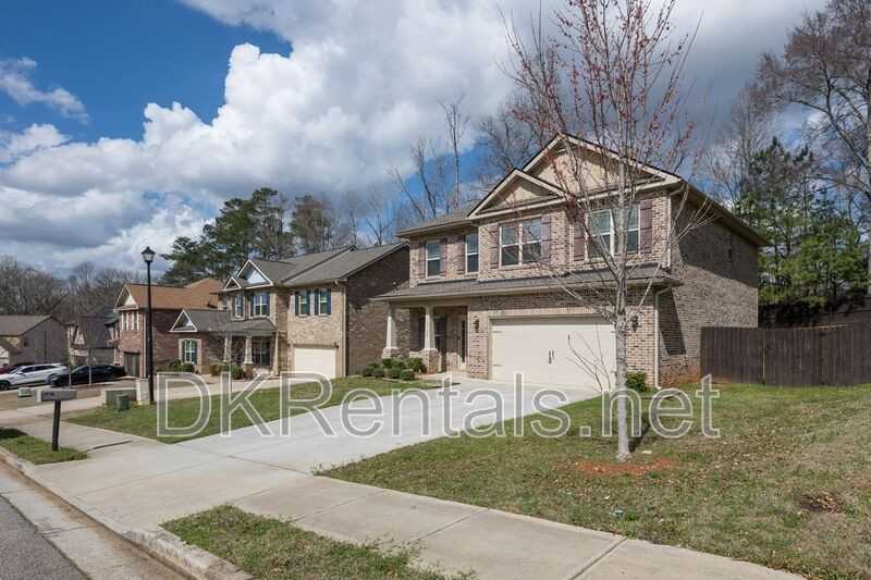 12172 Flannery Ln - Photo 3 of 31