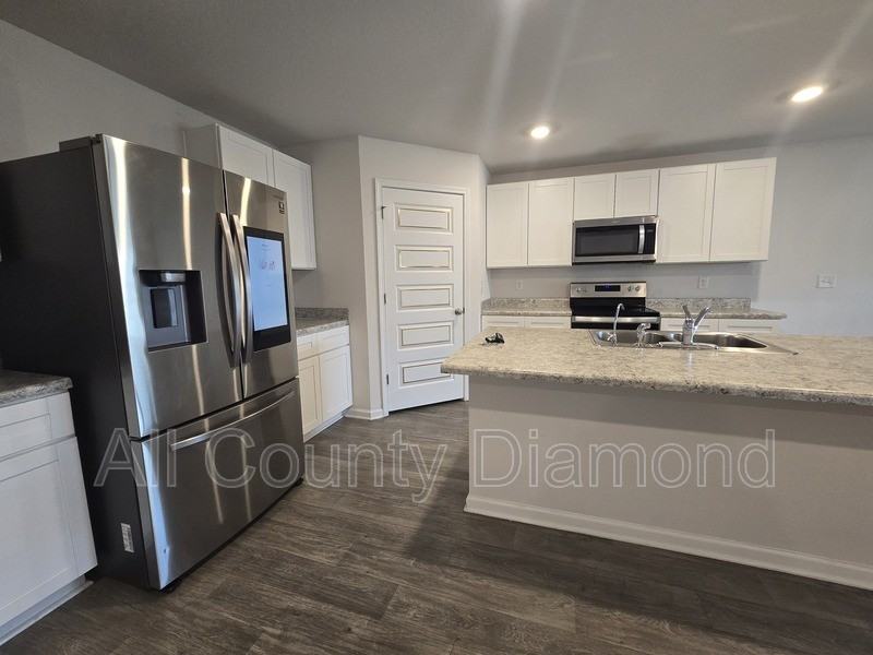 4769 Firefly Ln - Photo 2 of 22