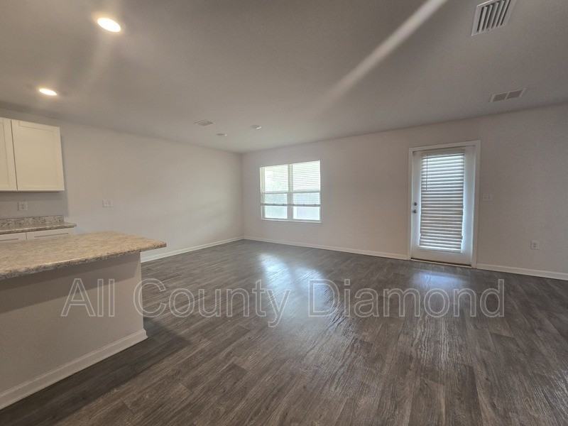 4769 Firefly Ln - Photo 5 of 22