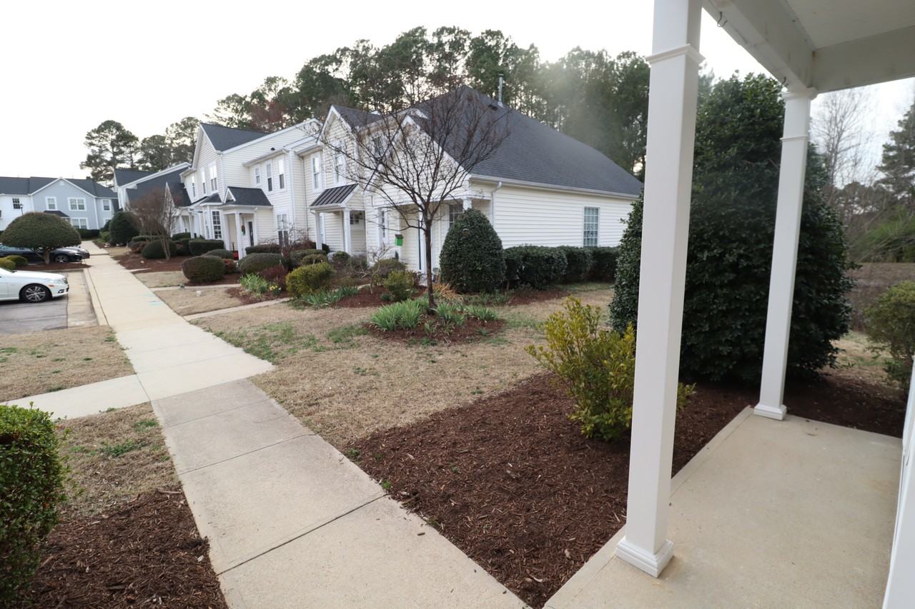 3013 Silky Dogwood Trl - Photo 2 of 42