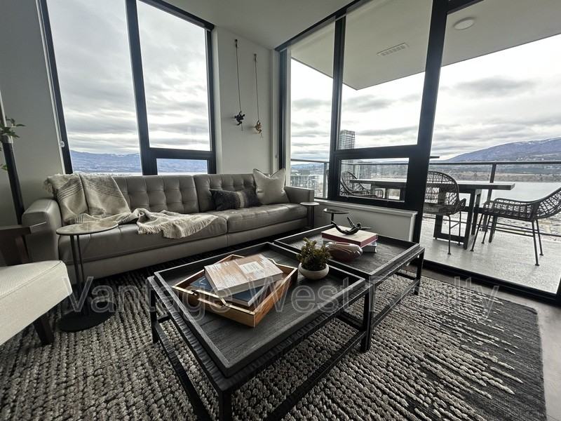 1497 St. Paul St - Photo 4 of 27