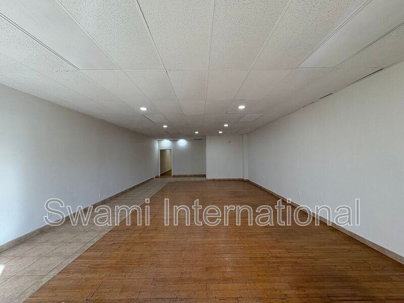 13994 Crenshaw Blvd - Photo 2 of 7