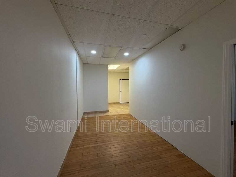 13994 Crenshaw Blvd - Photo 4 of 7