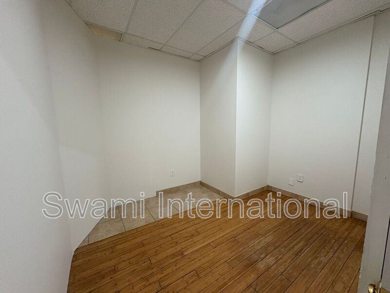 13994 Crenshaw Blvd - Photo 5 of 7