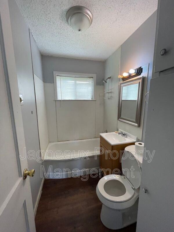 1900 9th Ave - Photo 6 of 7