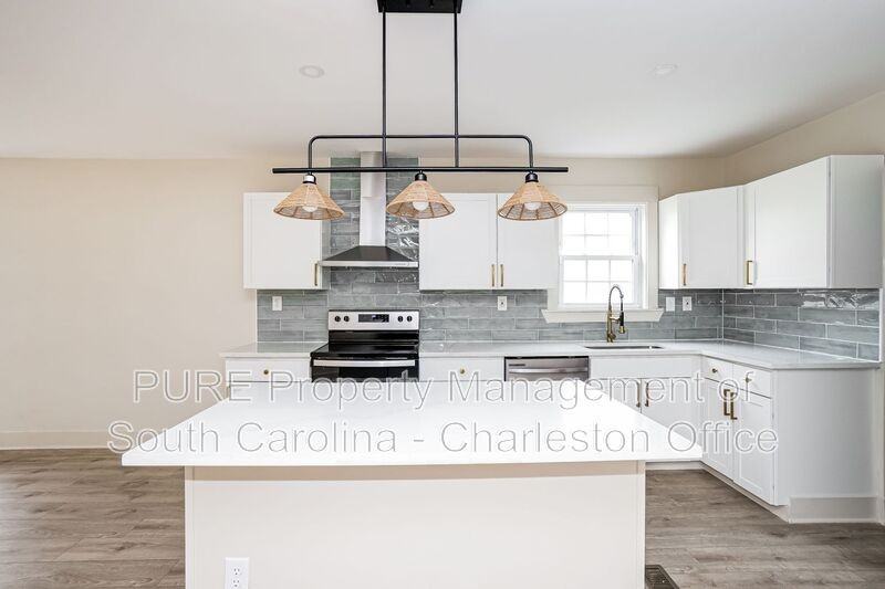 2679 Oregon Ave - Photo 6 of 40