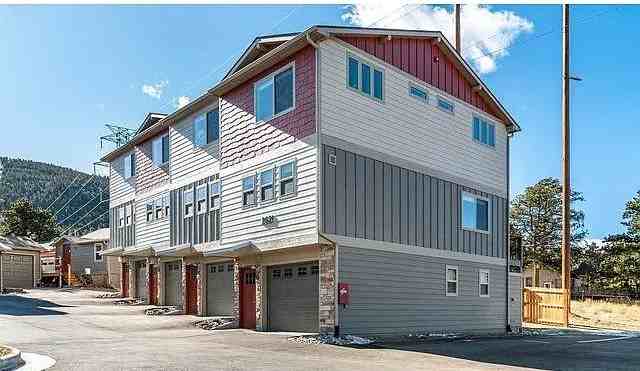 262 Stanley Ave - Photo 3 of 29